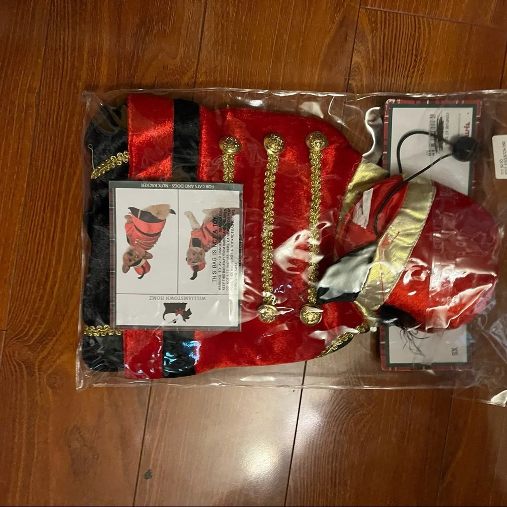 Williamstown Home Dog/Cat Nutcracker Costume With Hat Size XS Red Black Gold